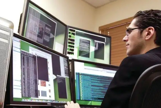 大模型时代，后端程序员如何避免被AI卷死？